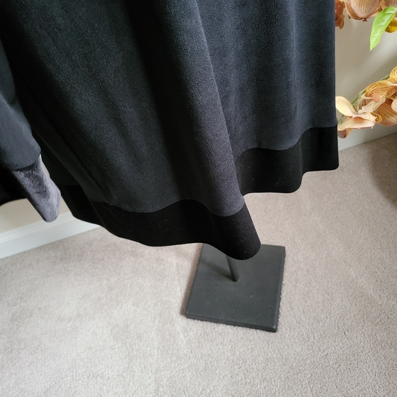 Chico's travelers collection black long tunic/velvet tream/cowl neck, sz3 excell - Picture 4 of 9